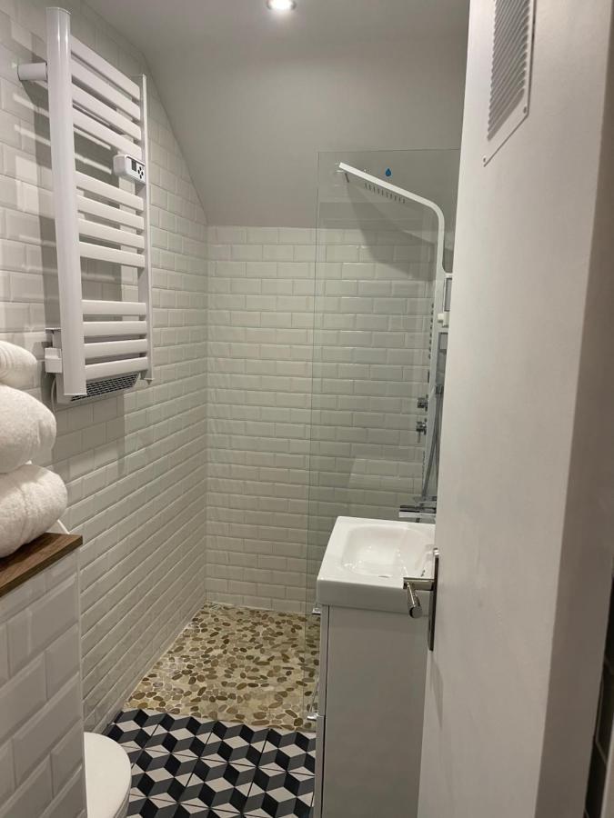 Appartement Hors Du Commun Avec Son Jacuzzi Salies-de-Bearn Exterior photo